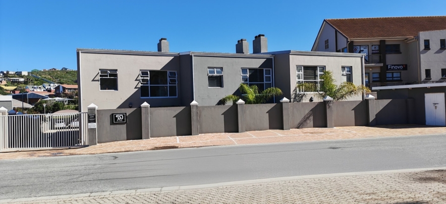  Bedroom Property for Sale in Diaz Beach Western Cape
